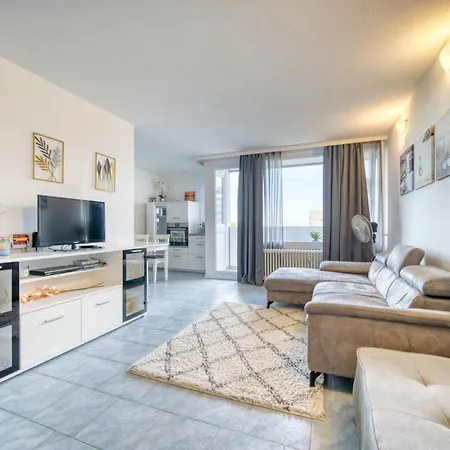 - Haus H, App 0h0406 Apartment